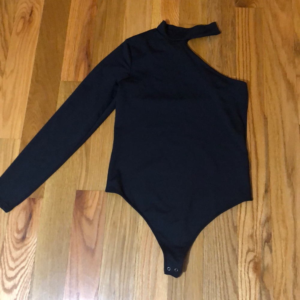 Abercrombie double layer one shoulder bodysuit asymmetrical long sleeve